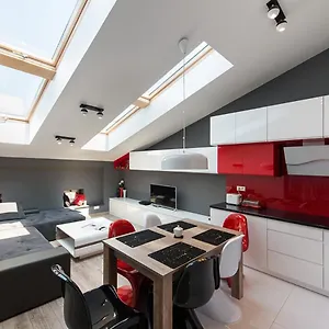 Cozy And Large 62 M2 With Air Conditioning, Old Town Cracovia